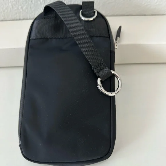Lululemon Modular Phone Pouch (No Strap) | Black - Picture 2 of 4